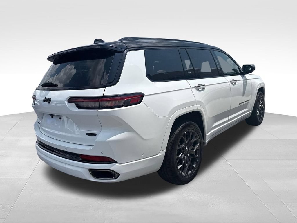 Used 2025 Jeep Grand Cherokee L Summit w/ Obsidian Package AWD/4WD image 6