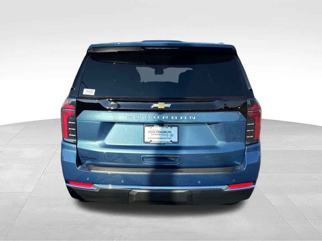 New 2026 Chevrolet Suburban LS w/ Max Trailering Package AWD/4WD image 4
