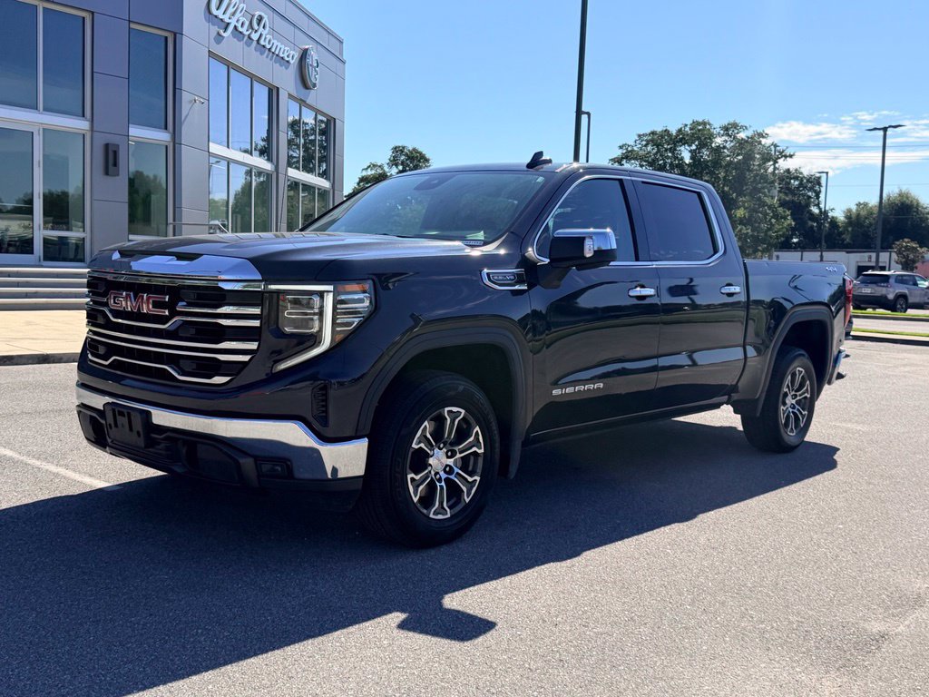 Used 2025 GMC Sierra 1500 SLT AWD/4WD image 1