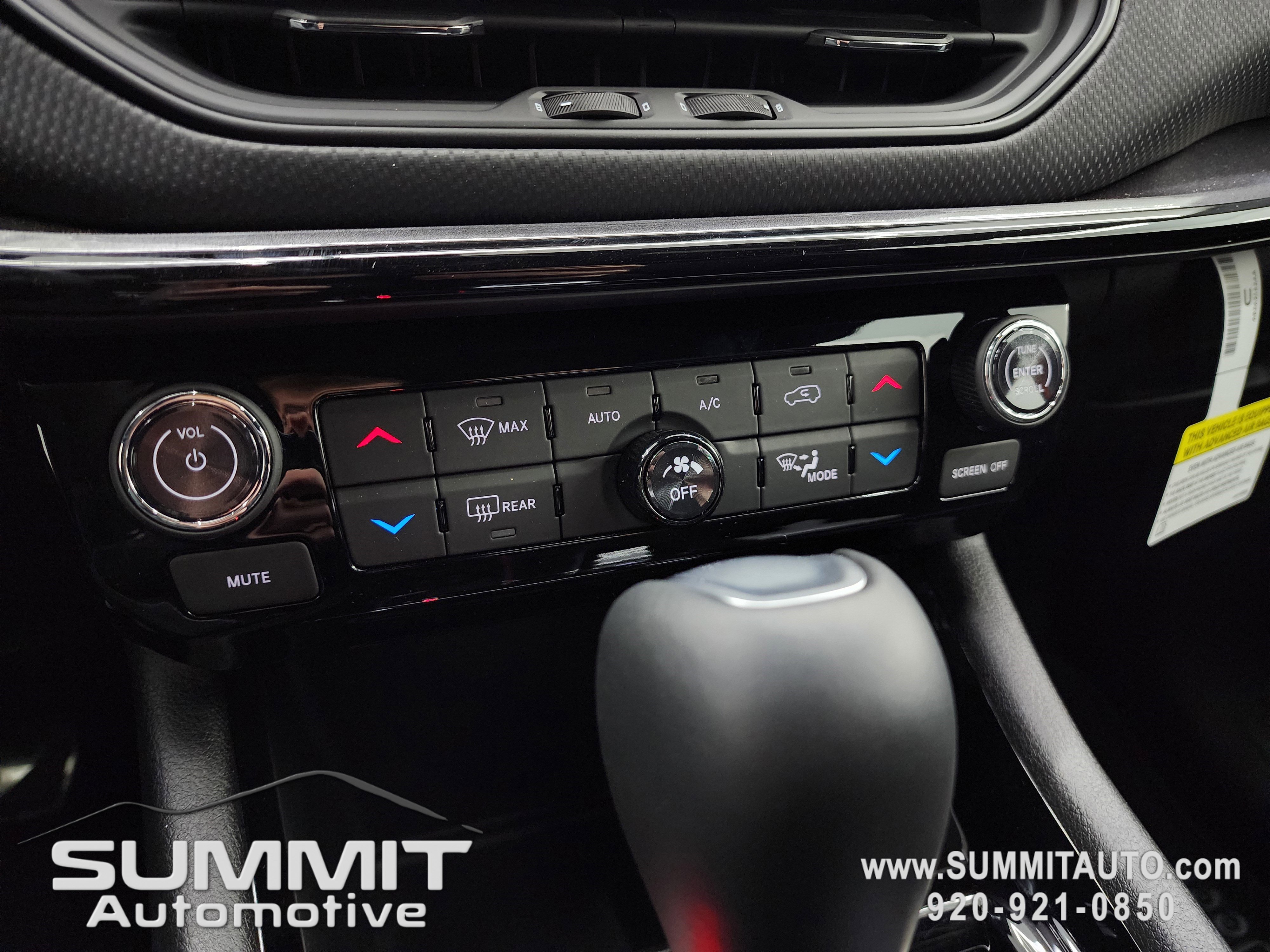 New 2026 Jeep Compass Latitude image 42