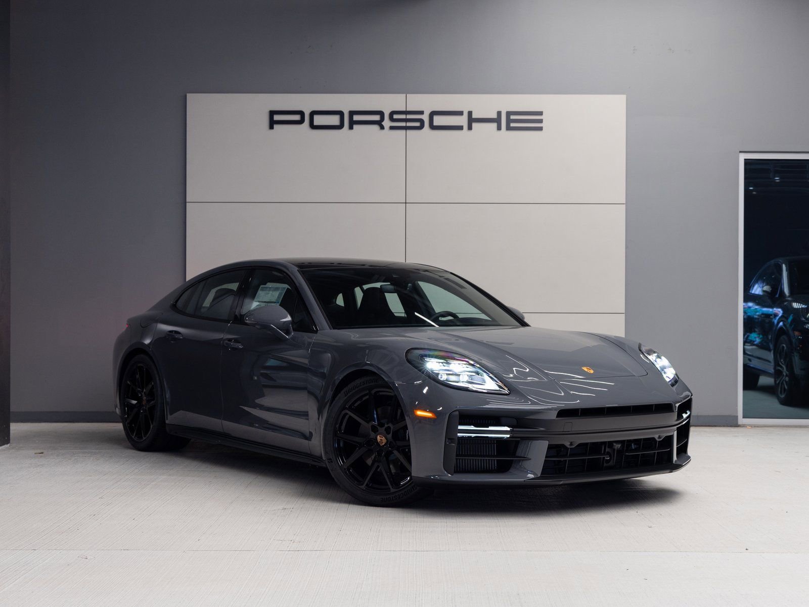 Certified 2026 Porsche Panamera RWD image 9