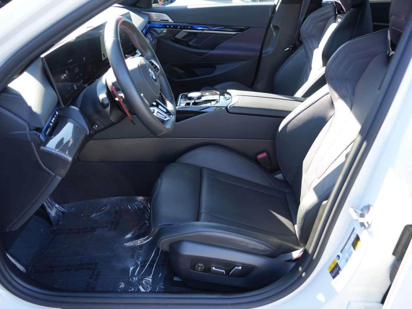 Used 2026 BMW M5 image 12