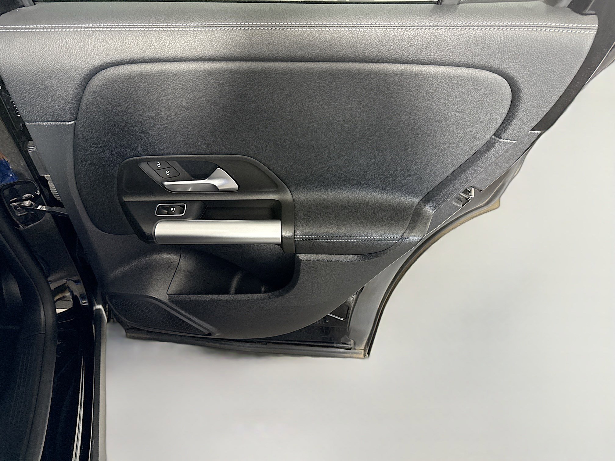Used 2025 Mercedes-Benz GLA 250 image 28