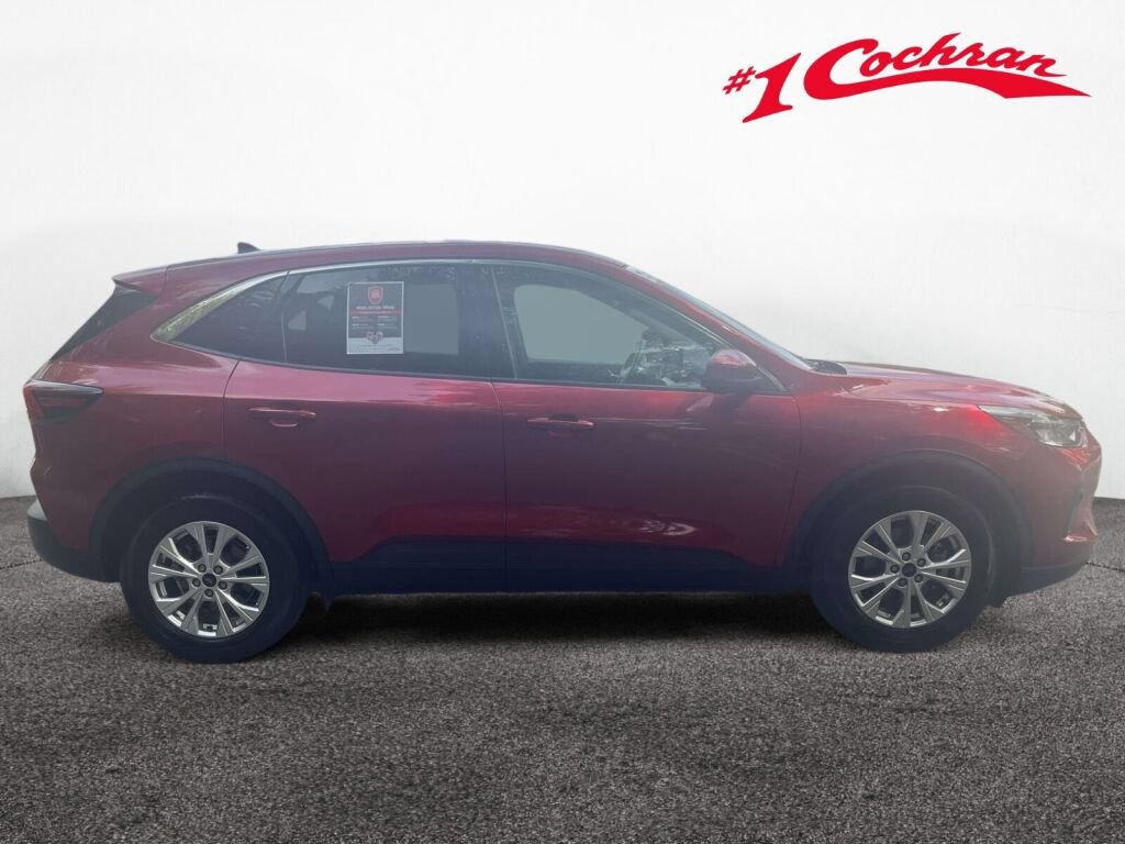 Used 2023 Ford Escape Active w/ Tech Pack #2 FWD image 7