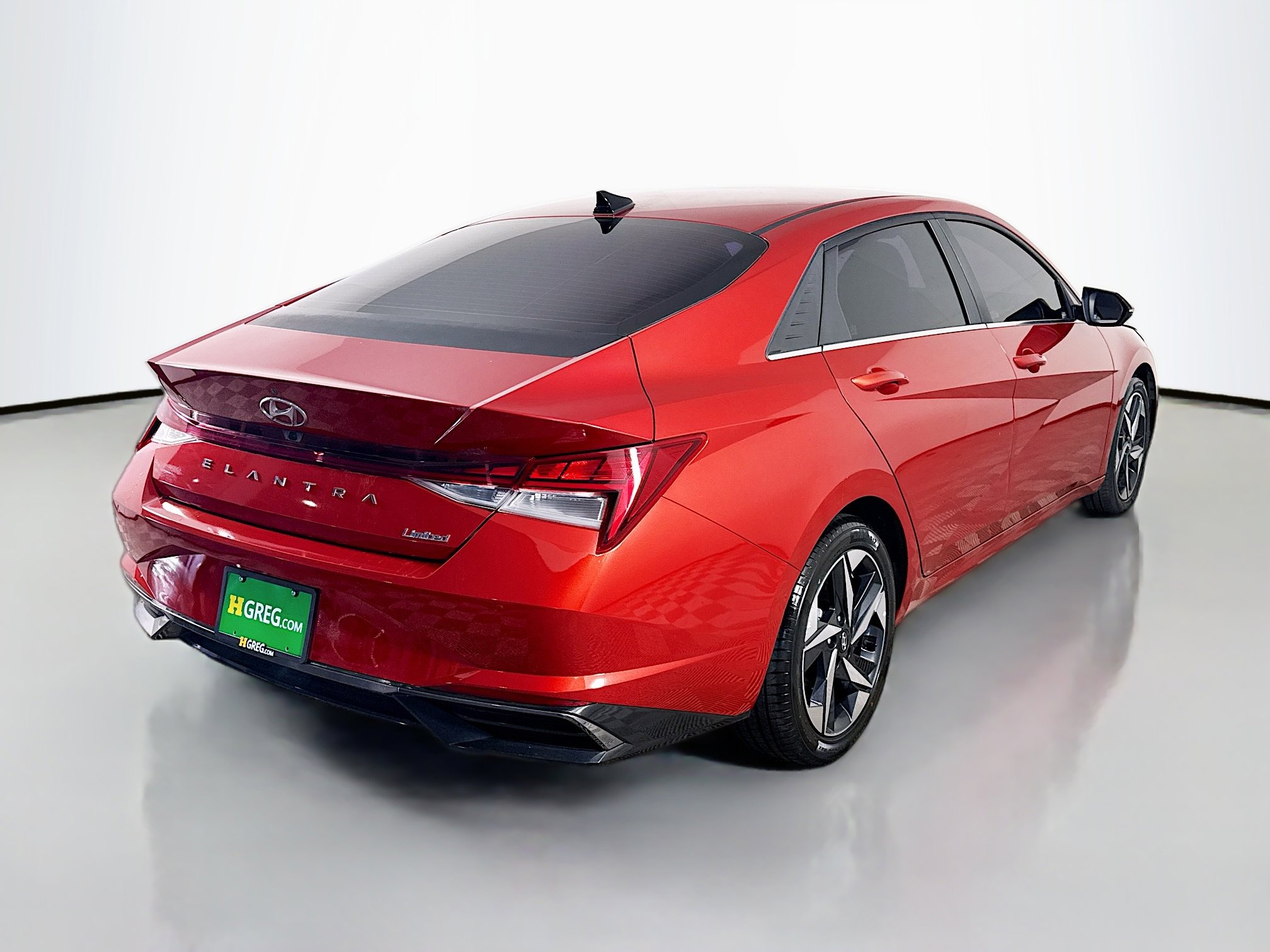 Used 2021 Hyundai Elantra Limited image 10