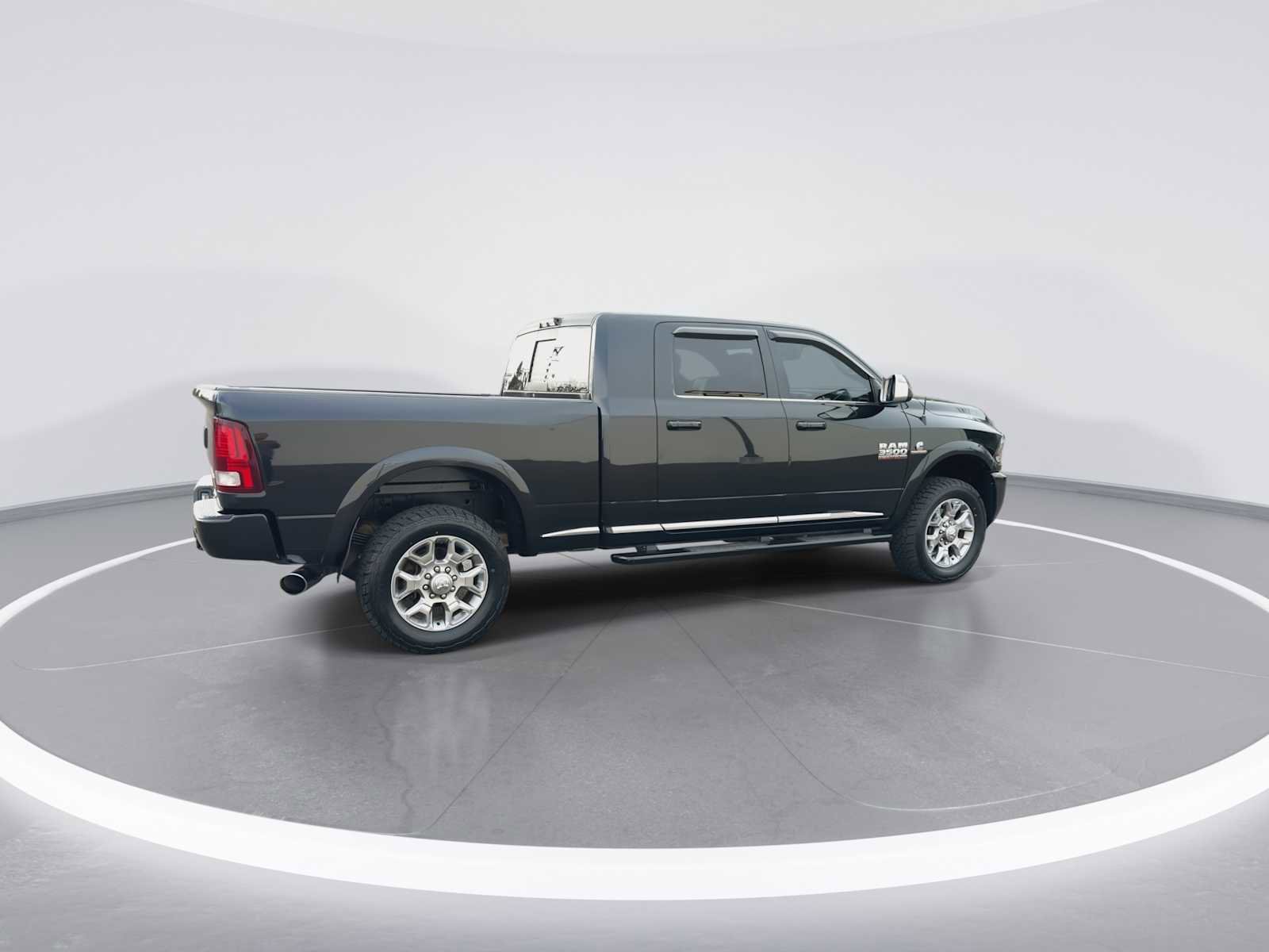 Used 2018 RAM 3500 Laramie Longhorn AWD/4WD image 8