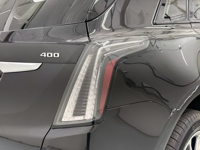 Certified 2026 Cadillac XT5 Sportv w/ LPO, Floor Liner Package AWD/4WD image 16