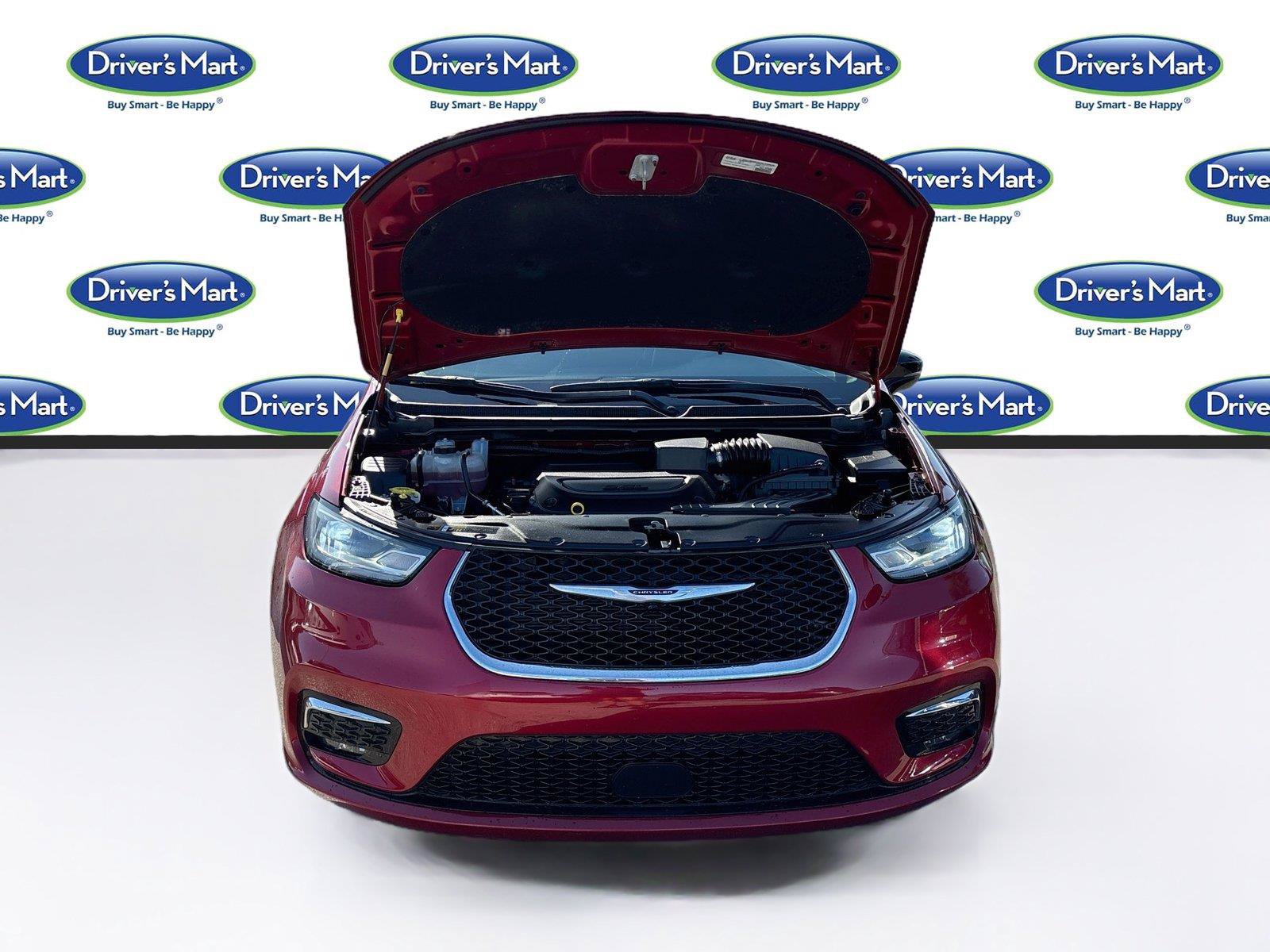 Used 2025 Chrysler Pacifica Select FWD image 32