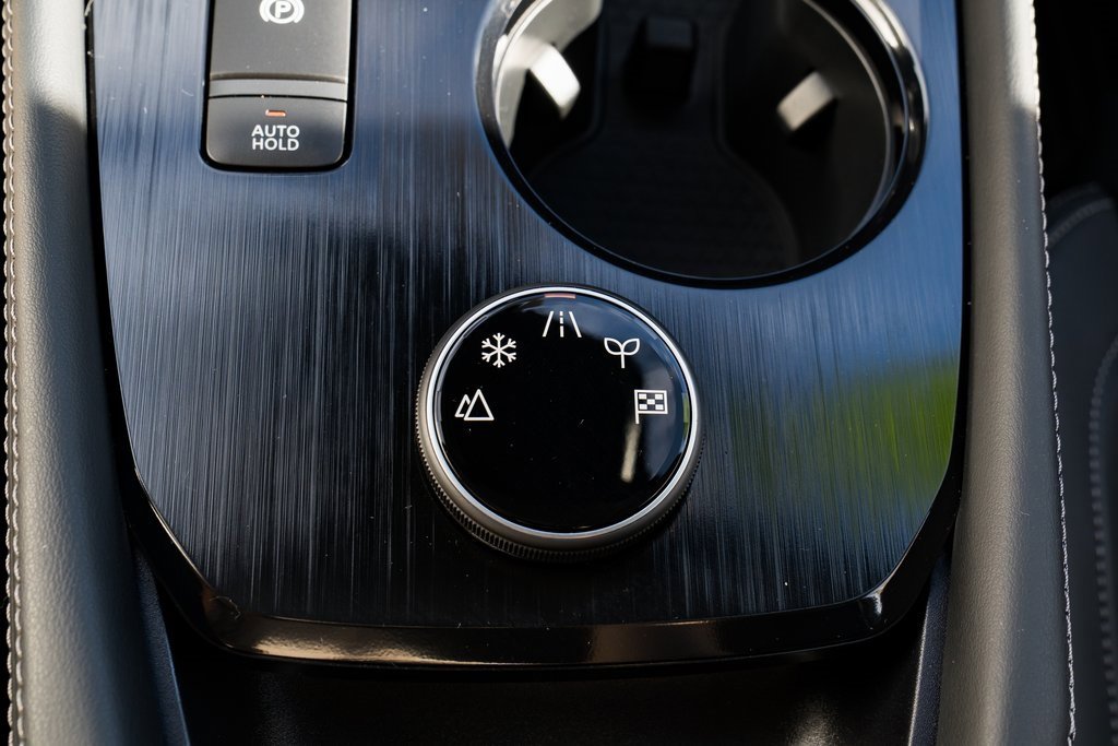 New 2026 Nissan Rogue Platinum image 18