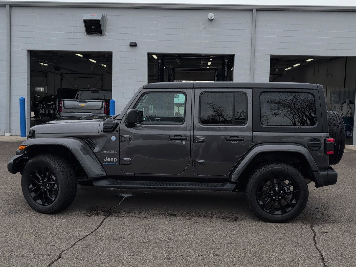 Used 2023 Jeep Wrangler Sahara w/ Cold Weather Group image 2