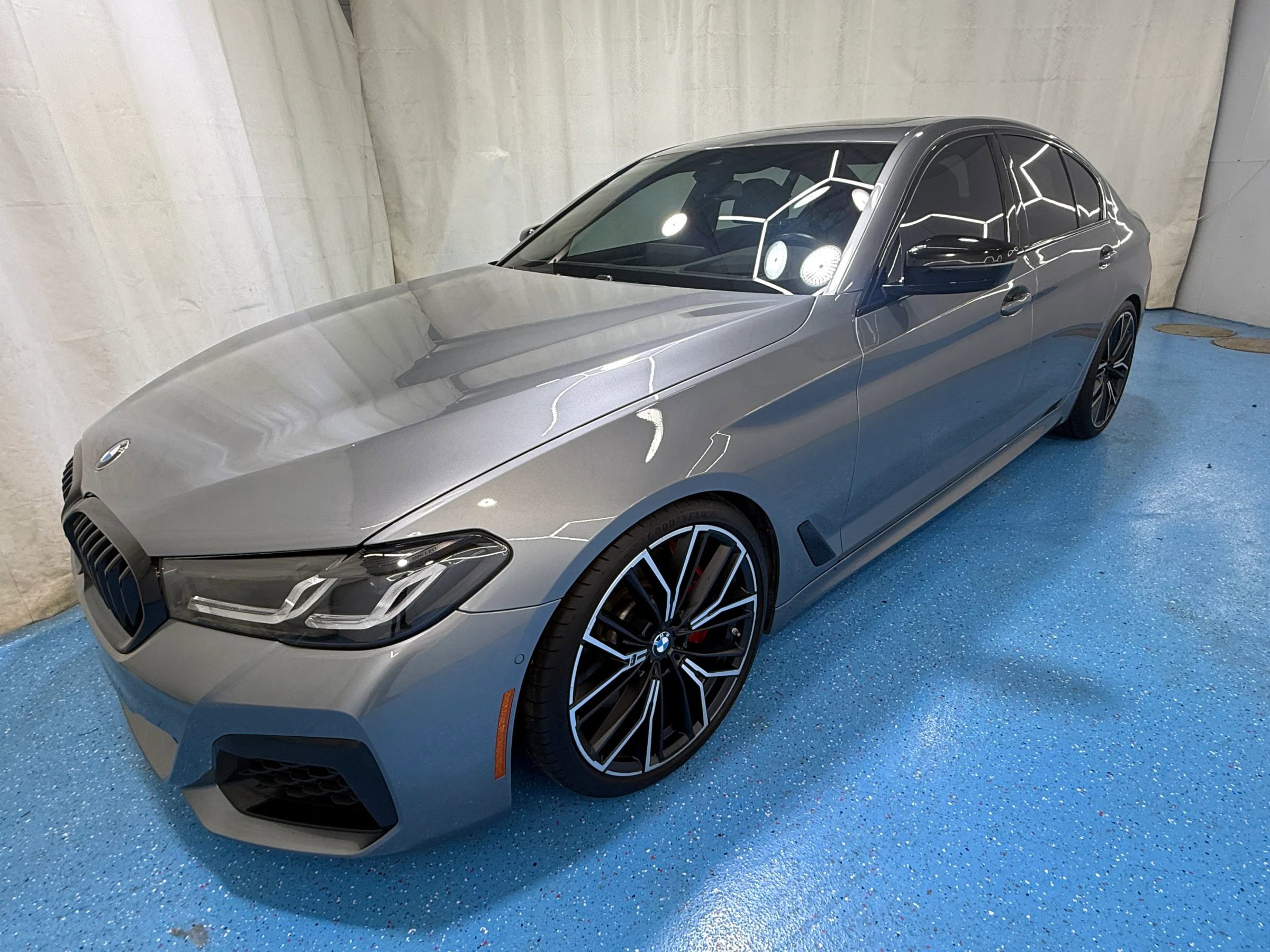 Used 2023 BMW M550i xDrive w/ Premium Enhanced Package AWD/4WD image 10