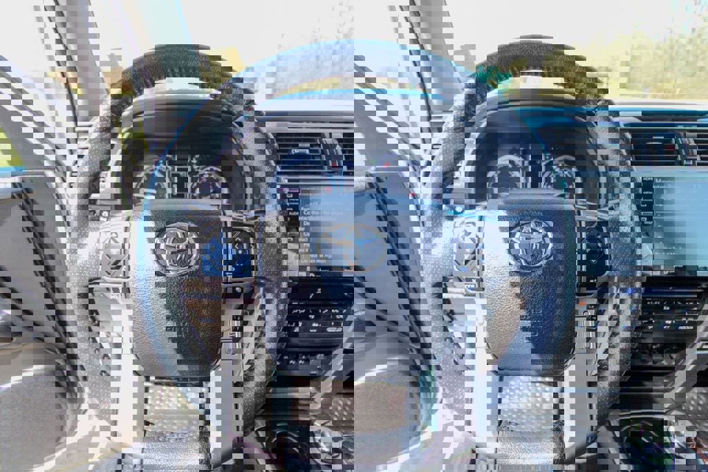 Used 2022 Toyota 4Runner Limited image 20