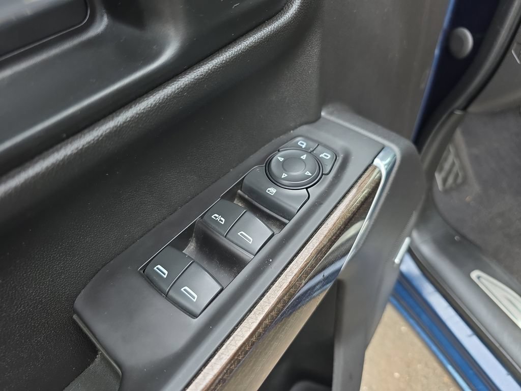 Used 2020 Chevrolet Silverado 1500 LT Trail Boss AWD/4WD image 21
