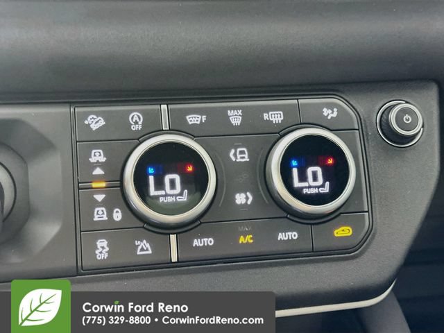Used 2023 Land Rover Defender 110 X-Dynamic SE AWD/4WD image 18