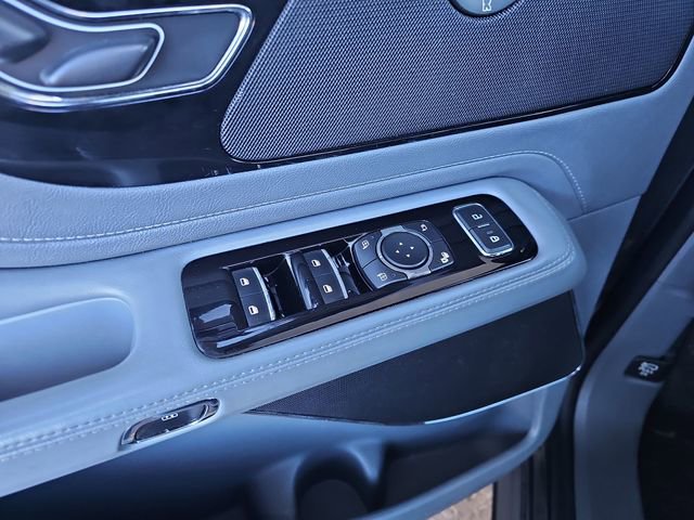 Used 2020 Lincoln Aviator Reserve w/ Equipment Group 201A image 23