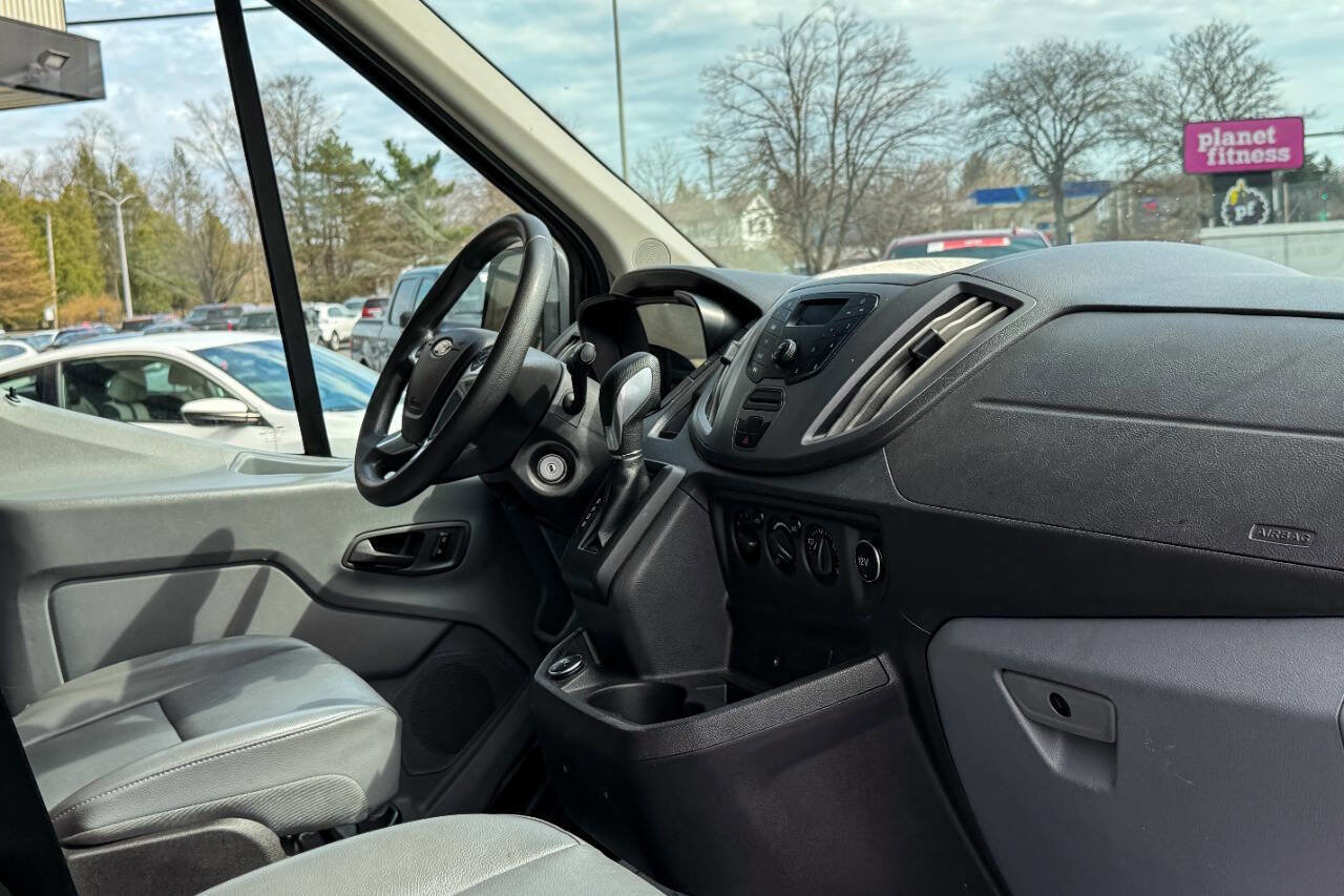 Used 2019 Ford Transit 350 XL image 12