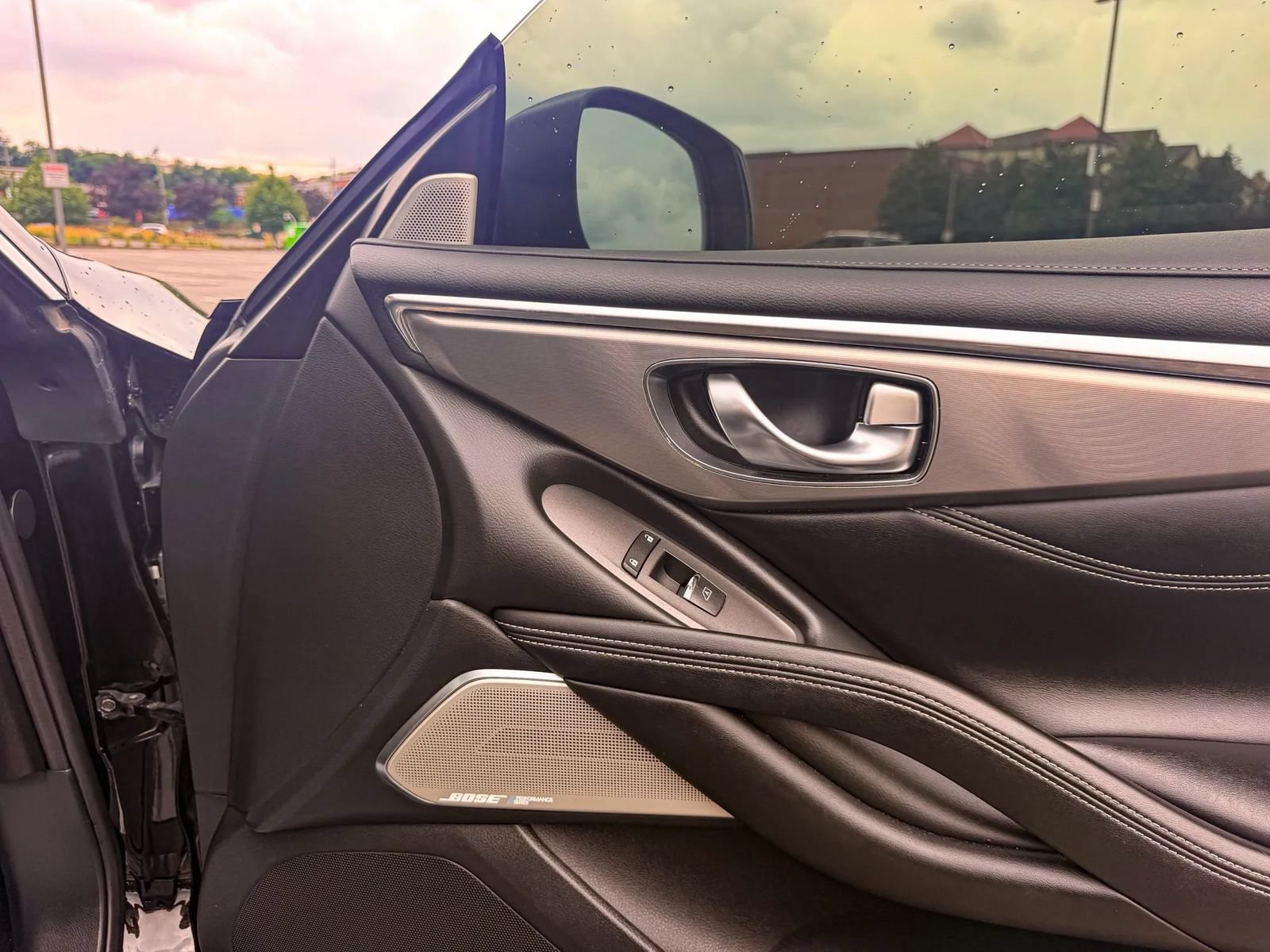 Used 2018 INFINITI Q60 3.0t Luxe AWD/4WD image 12