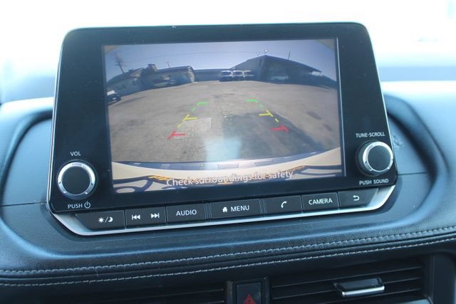 Used 2023 Nissan Rogue SV FWD image 24