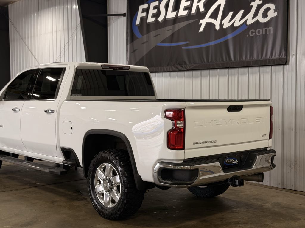 Used 2020 Chevrolet Silverado 2500 LTZ w/ LTZ Premium Package image 2