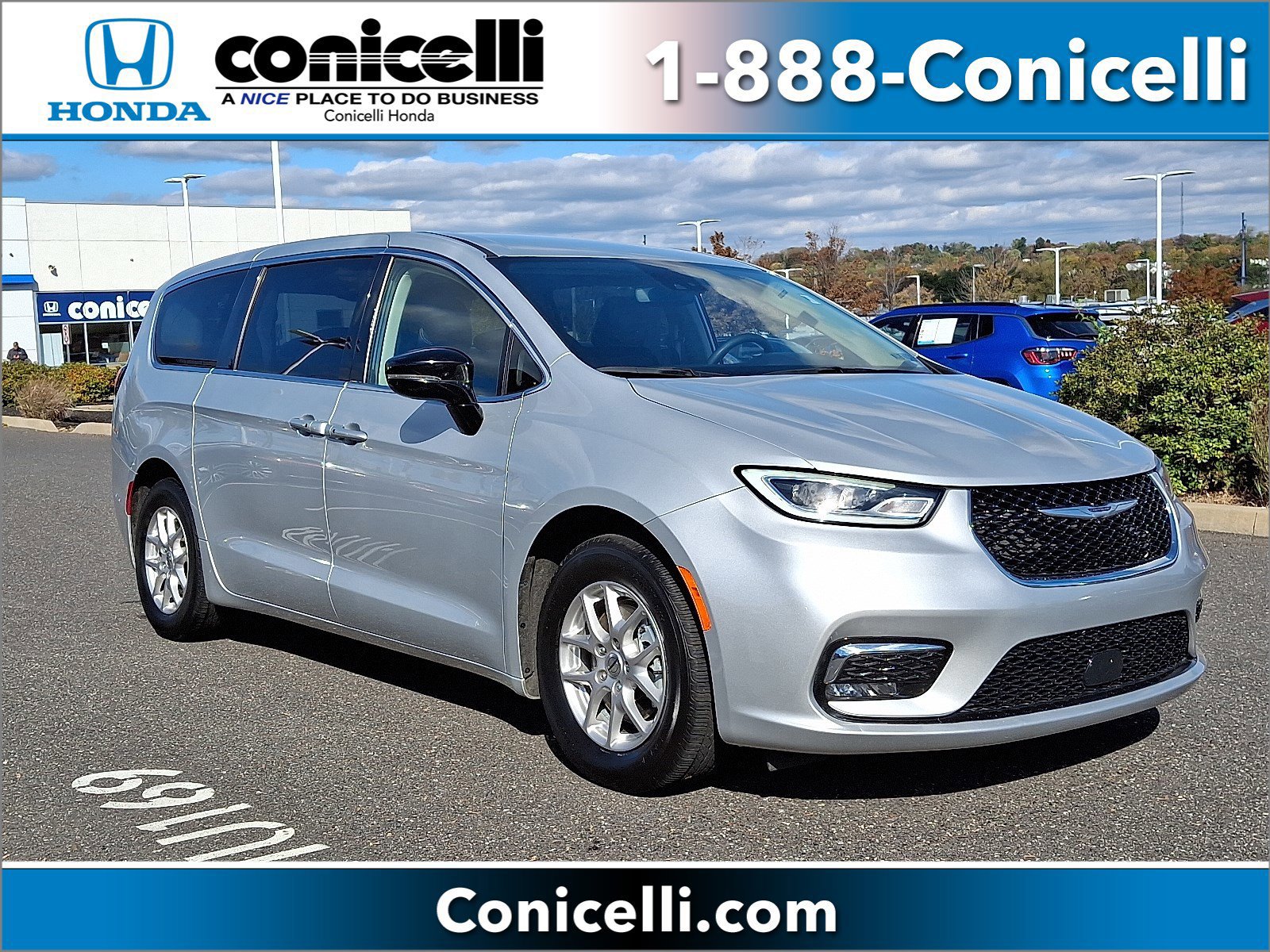 Used 2024 Chrysler Pacifica Touring-L