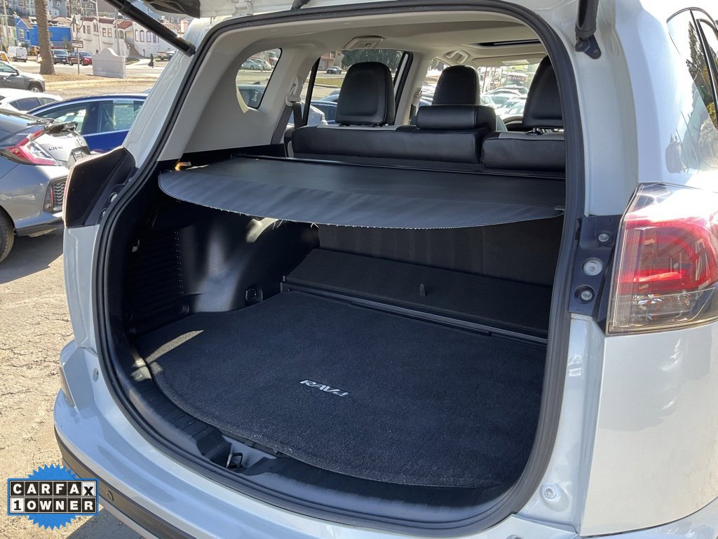 Used 2017 Toyota RAV4 Limited image 8