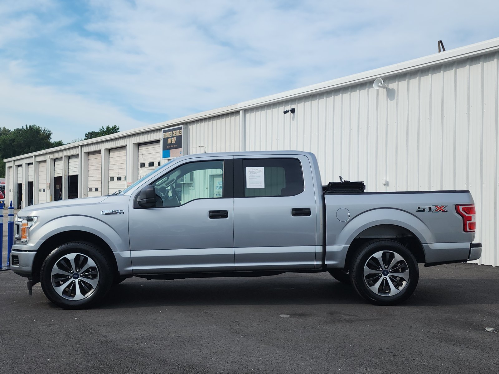Used 2020 Ford F150 XL w/ Equipment Group 101A Mid RWD image 2