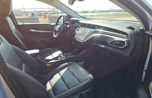 Used 2023 Chevrolet Bolt EUV Premier w/ Sun & Sound Package image 6