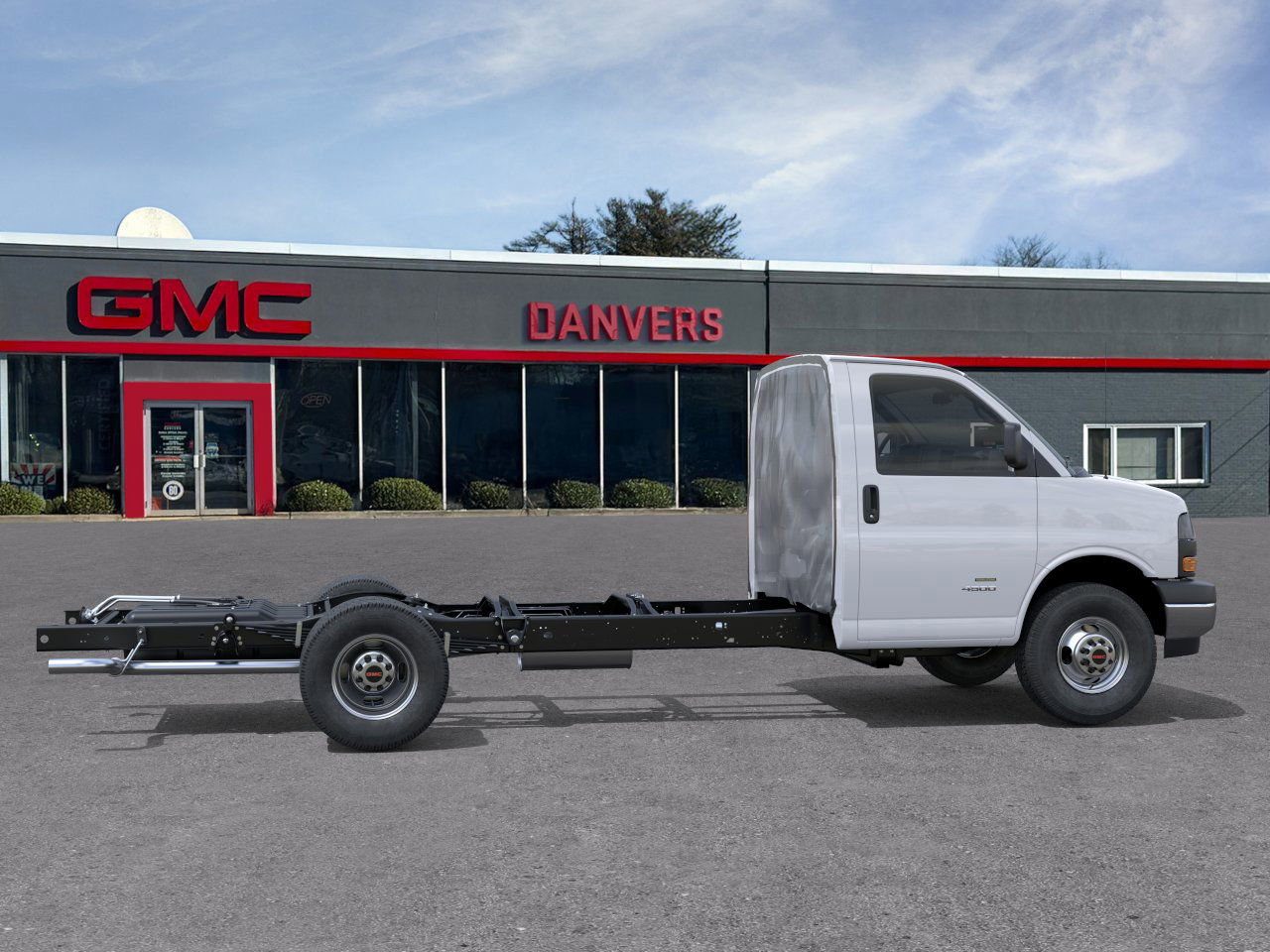 New 2025 GMC Savana 4500 w/ Power Convenience Package image 26