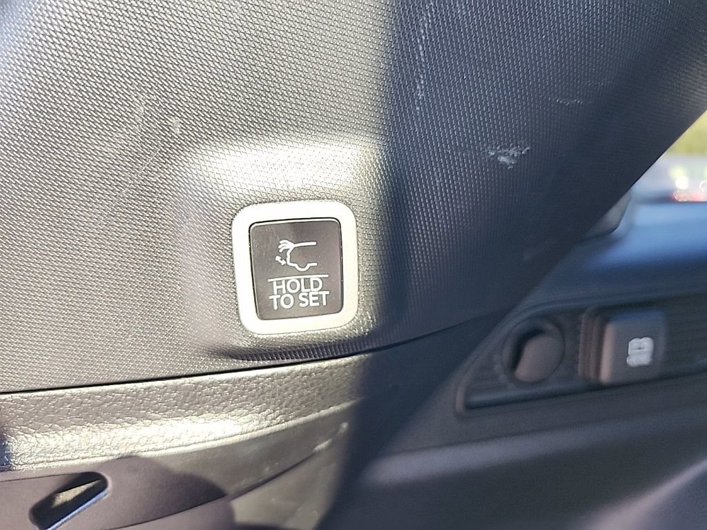 Used 2024 Jeep Grand Cherokee Altitude image 17