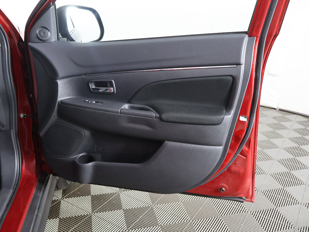Used 2024 Mitsubishi Outlander Sport ES AWD/4WD image 19