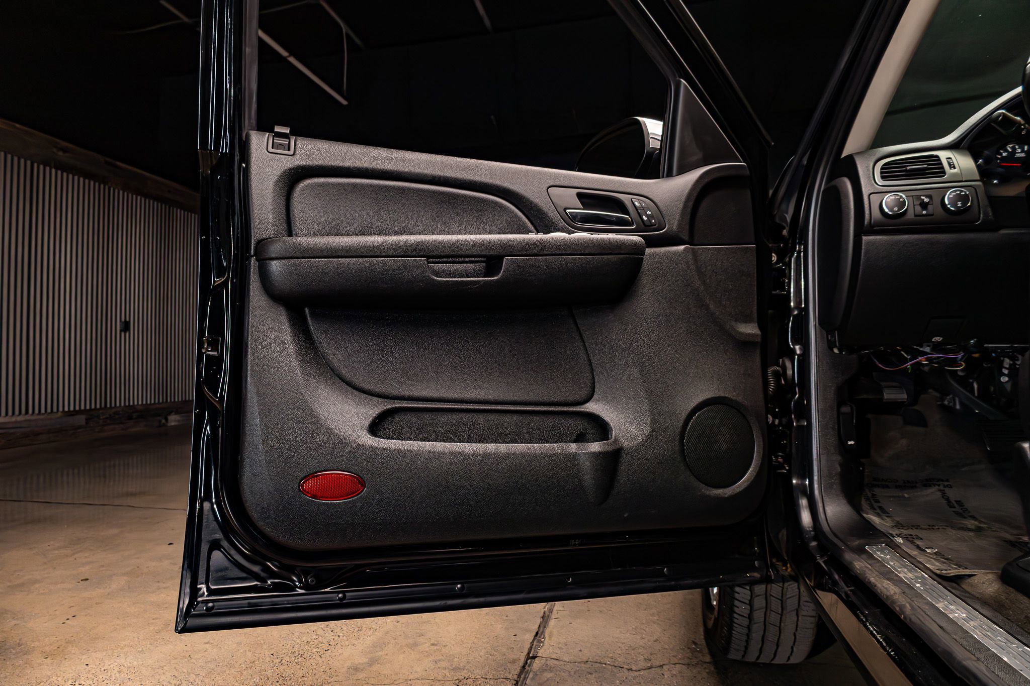 Used 2007 Chevrolet Avalanche LT w/ LT Preferred Equipment Group image 24