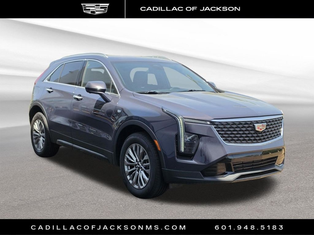 Certified 2025 Cadillac XT4 Premium Luxury AWD/4WD image 6
