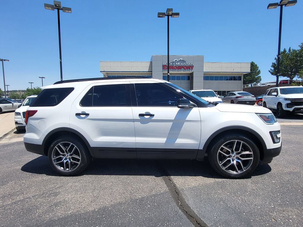 Used 2017 Ford Explorer Sport AWD/4WD image 3