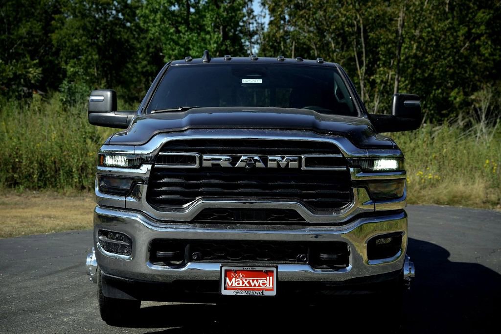 New 2026 RAM 3500 Tradesman image 4
