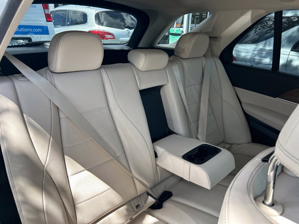 Used 2021 Mercedes-Benz GLE 350 image 51