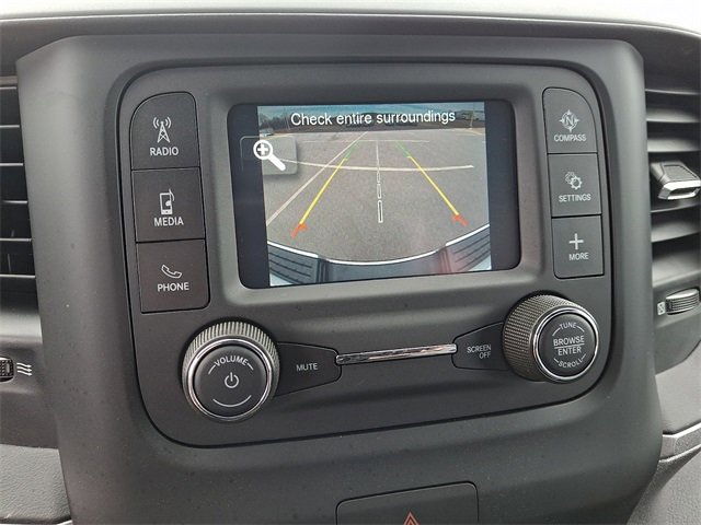 Used 2024 RAM 2500 Tradesman w/ Chrome Appearance Group image 17