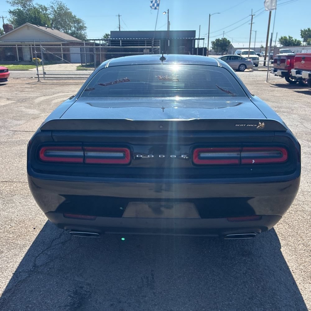 Used 2015 Dodge Challenger R/T Scat Pack w/ Leather Interior Group RWD image 7