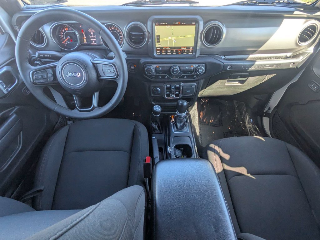 Used 2023 Jeep Wrangler Unlimited Sport AWD/4WD image 13