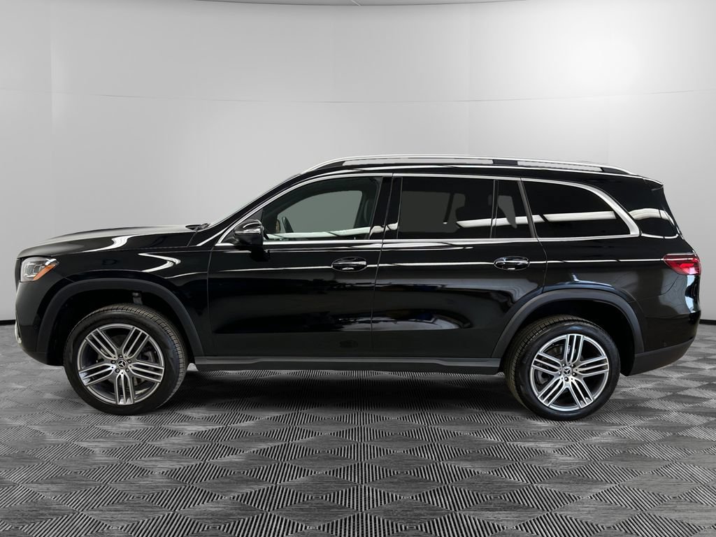 Used 2025 Mercedes-Benz GLS 450 4MATIC image 5