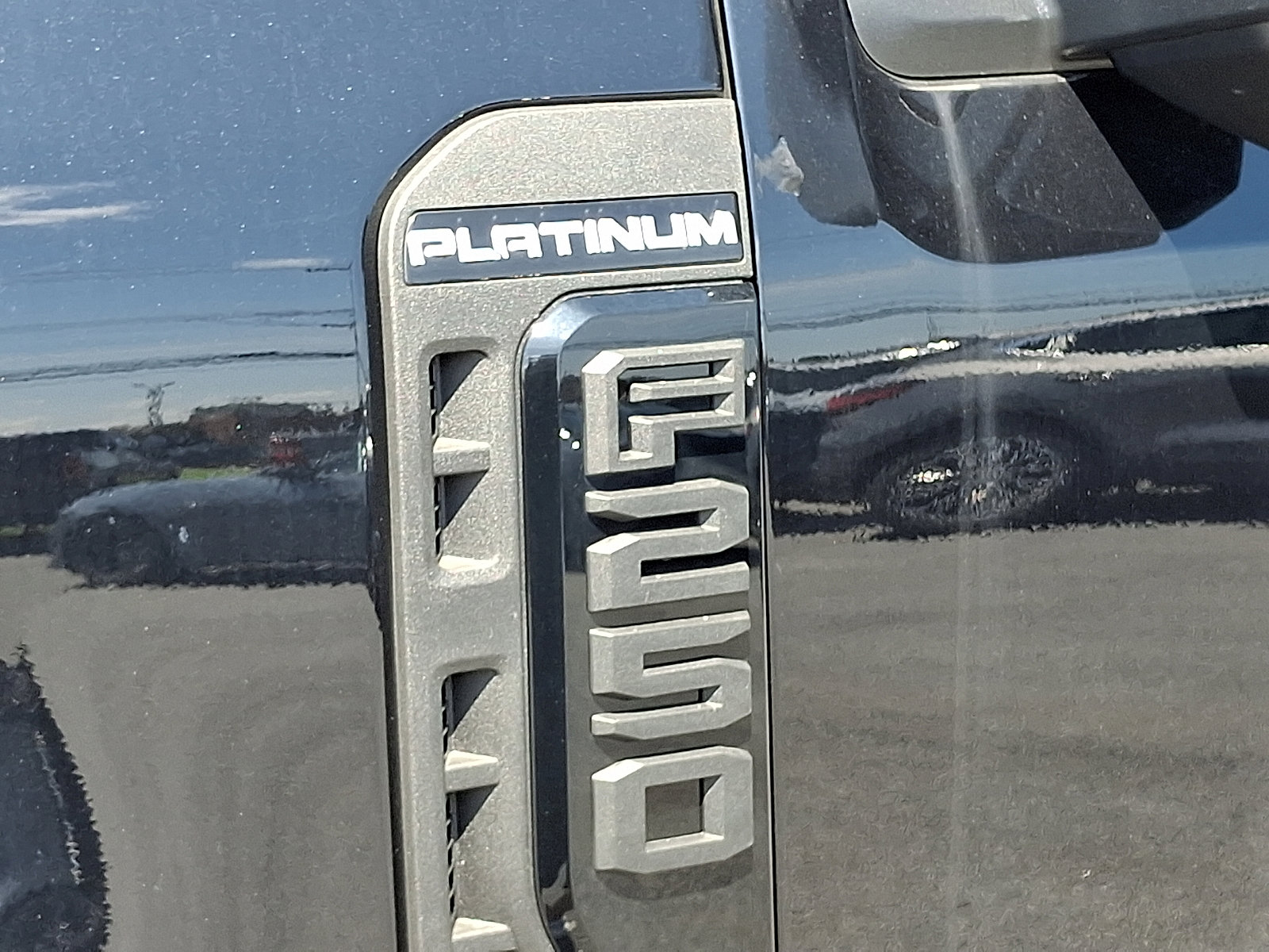 New 2025 Ford F250 Platinum image 19