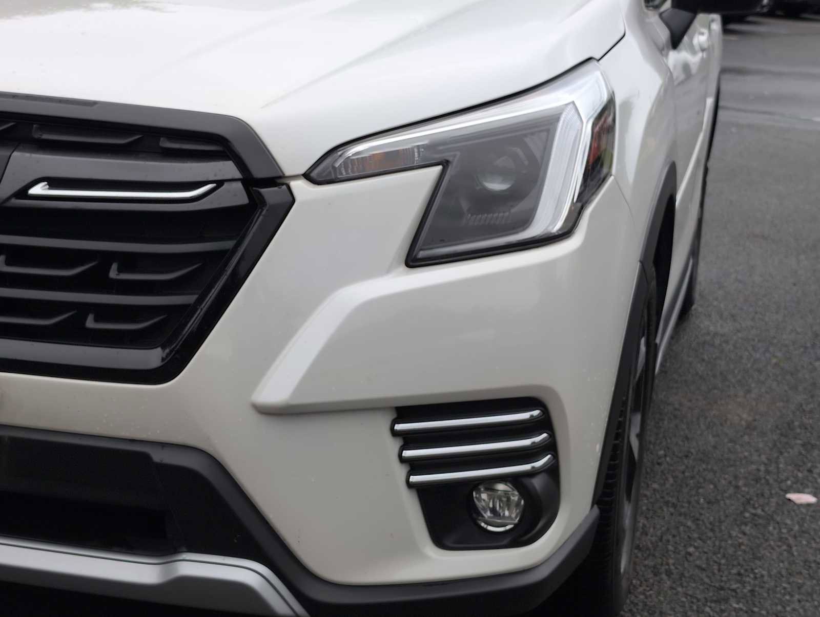 Used 2024 Subaru Forester Touring AWD/4WD image 11