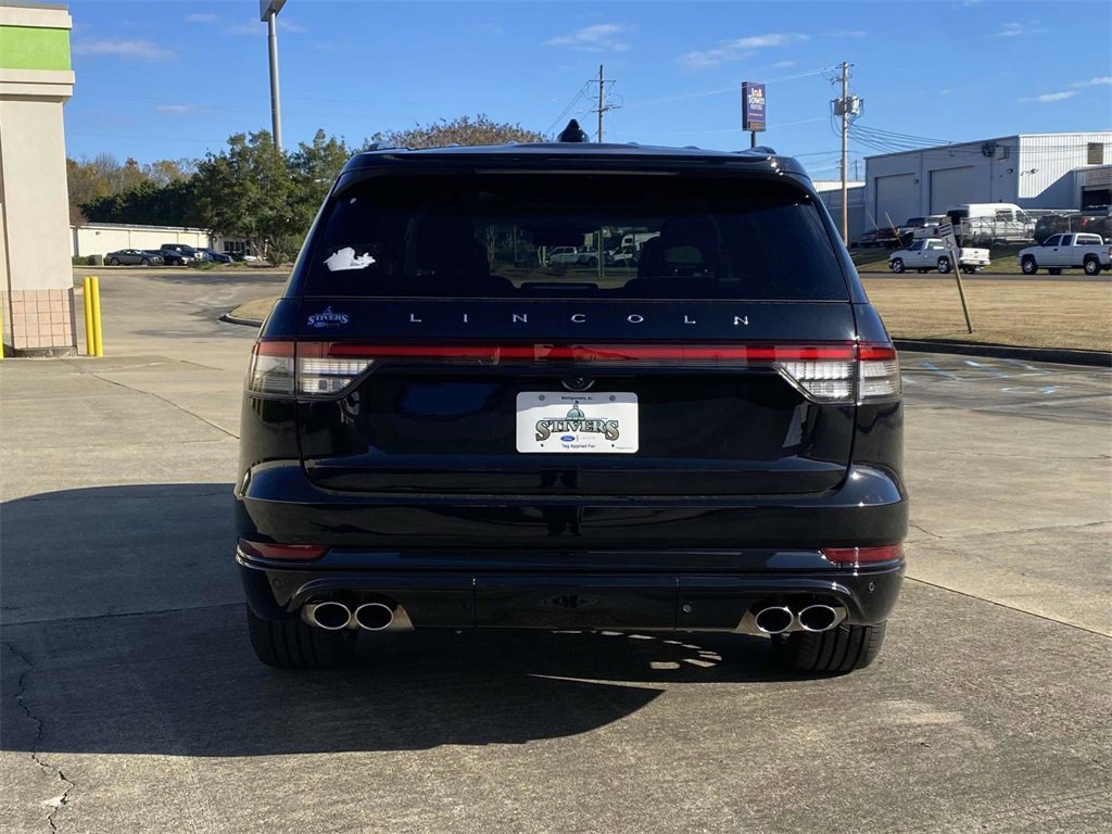 New 2025 Lincoln Aviator Reserve w/ Luxury Package image 4