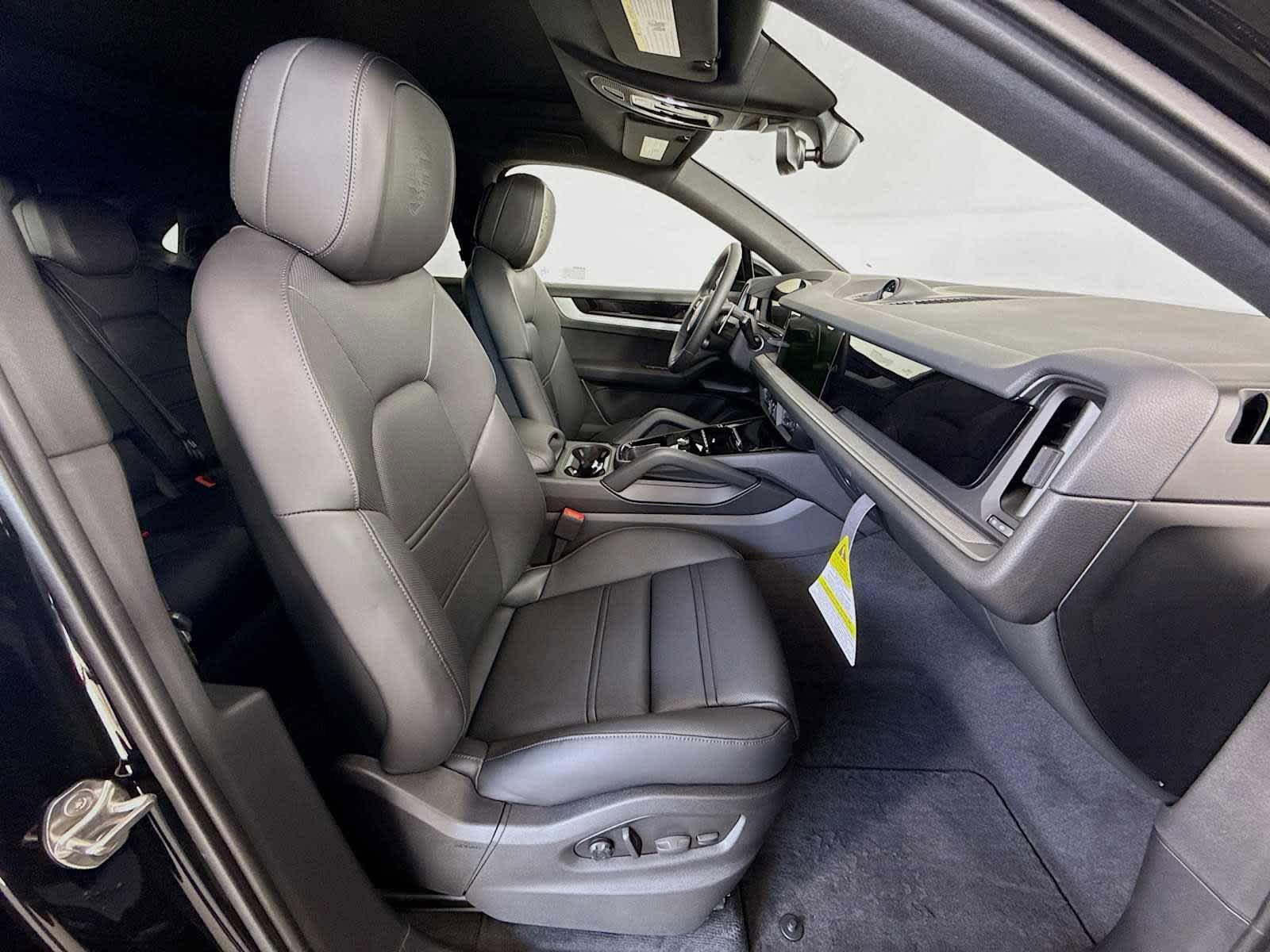 New 2026 Porsche Cayenne S AWD/4WD image 30