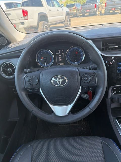 Used 2019 Toyota Corolla SE w/ Carpet Mat Package (TMS) FWD image 13