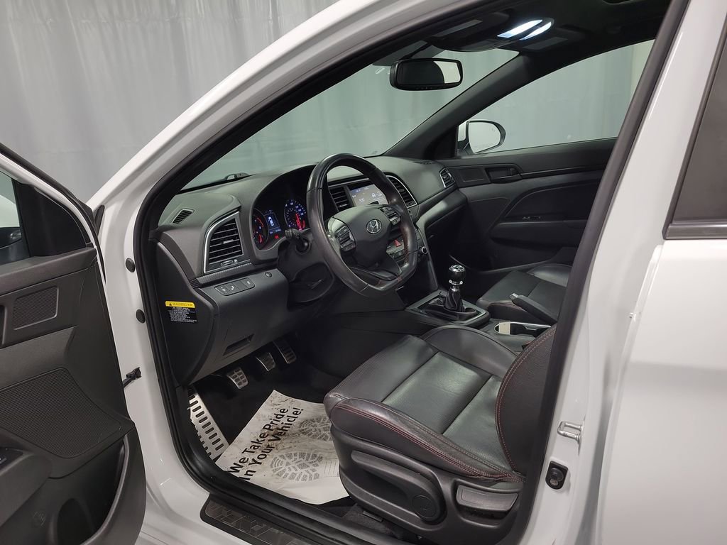 Used 2018 Hyundai Elantra Sport image 13