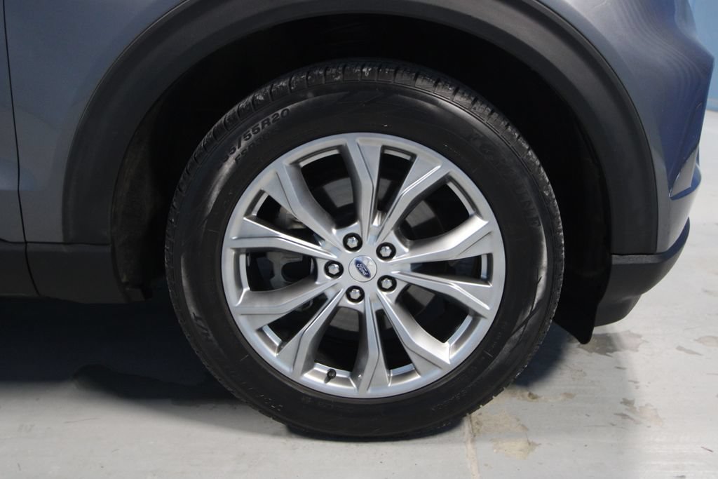 Used 2022 Ford Explorer XLT w/ Equipment Group 202A RWD image 35