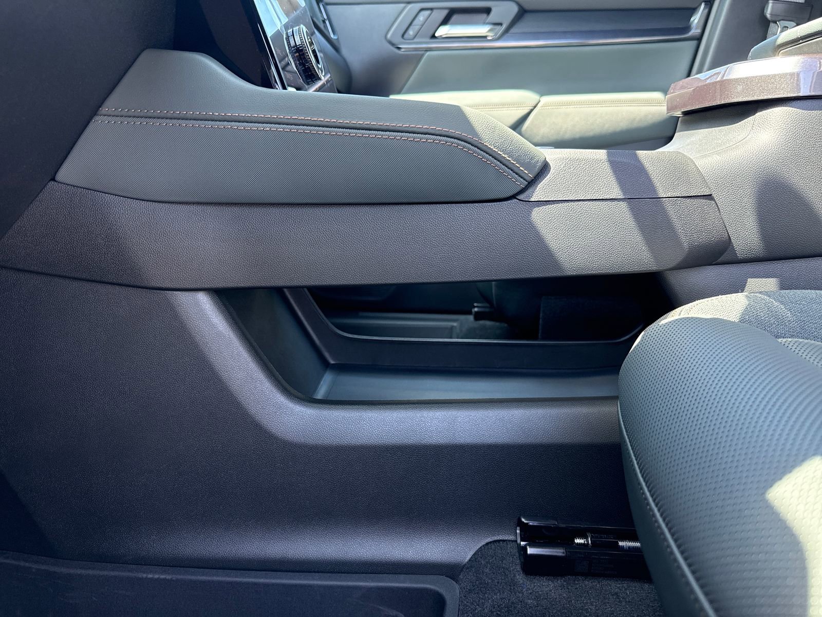 New 2026 GMC Terrain AT4 w/ Convenience Package III image 17