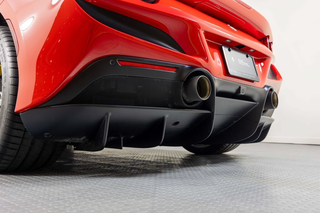 Used 2022 Ferrari F8 Tributo RWD image 26
