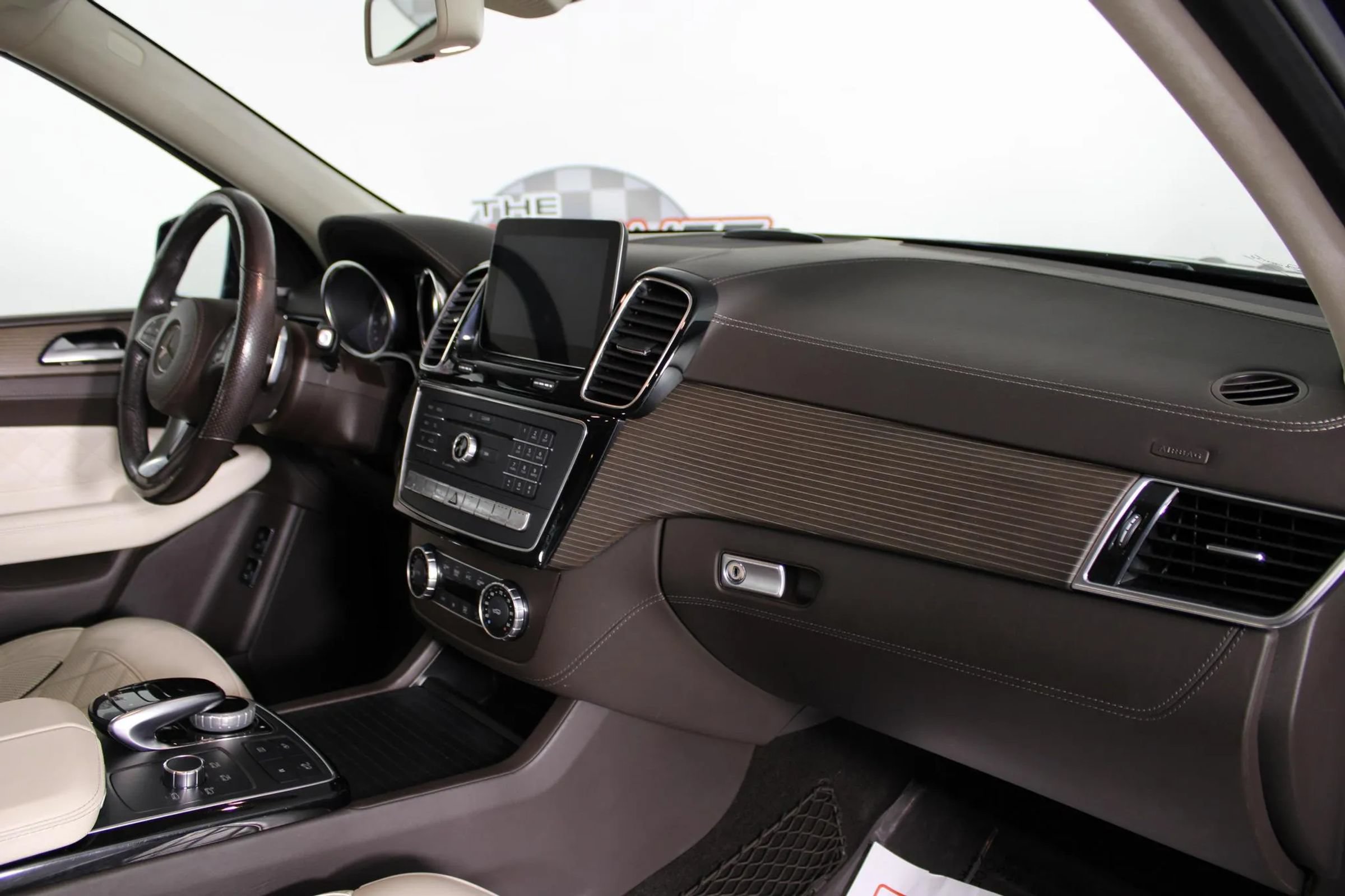 Used 2019 Mercedes-Benz GLS 450 4MATIC image 12