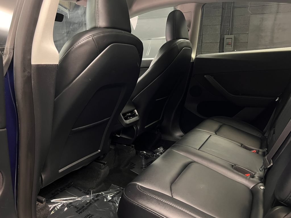 Used 2023 Tesla Model Y Performance AWD/4WD image 22
